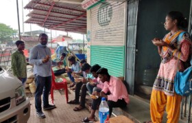 This was the ritual of team on ground to treat themselves with Samosa and Coldrink after day's hard work!